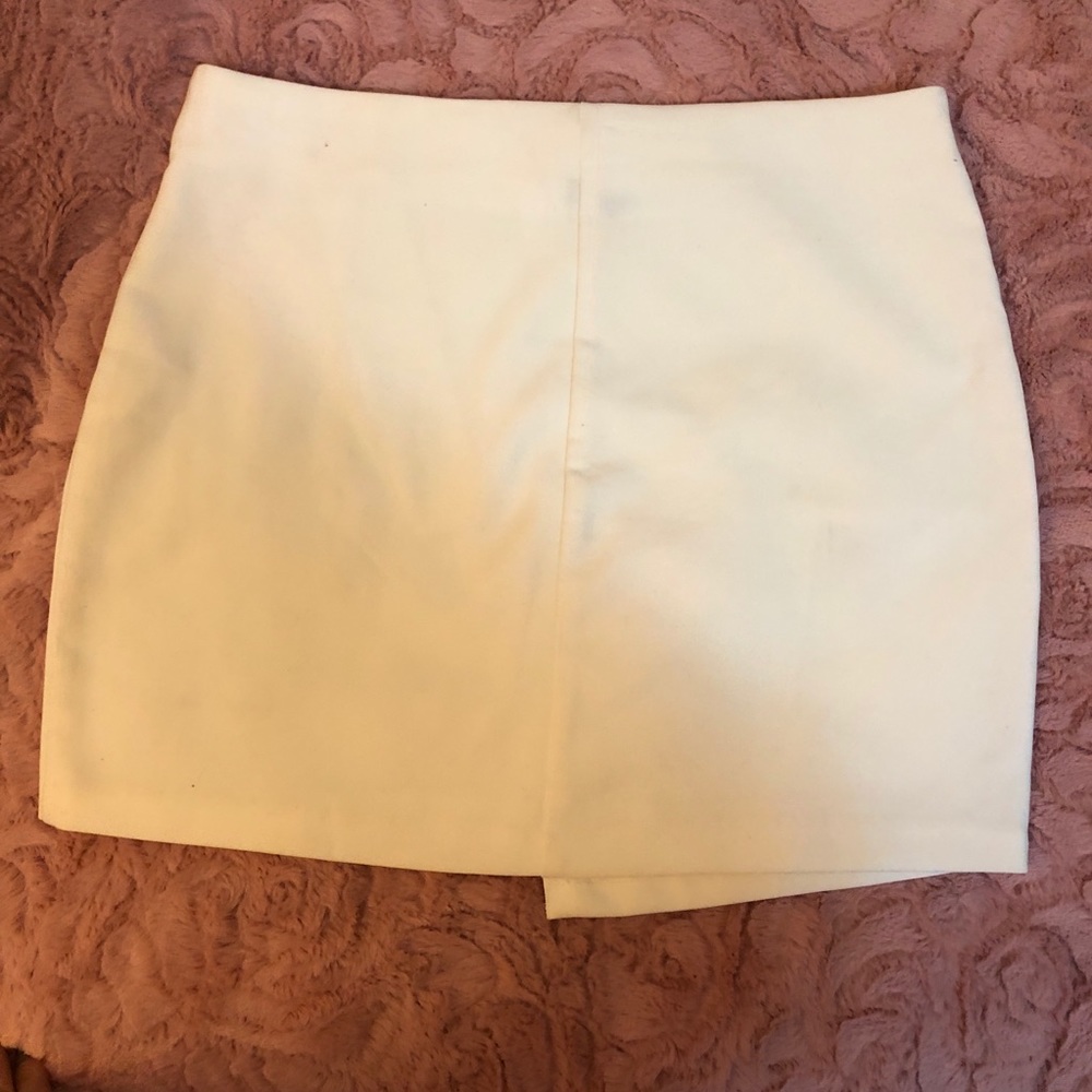 Asymmetrical mini skirt |🧁 - Picture 4 of 5